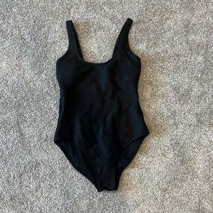Black ribbed one piece Medium